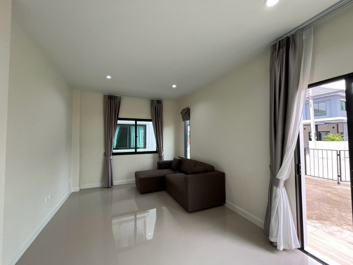 รูป 🏡🔥 ด่วน! ให้เช่า บ้านเดี่ยว 2 ชั้น CPN นิน วงแหวน–ลำลูกกา คลอง 6 4 ห้องนอน 3 ห้องน้ำเฟอร์นิเจอร์และเครื่องใช้ไฟฟ้าบางส่วน เดินทางสะดวก - รูปที่ 4/8