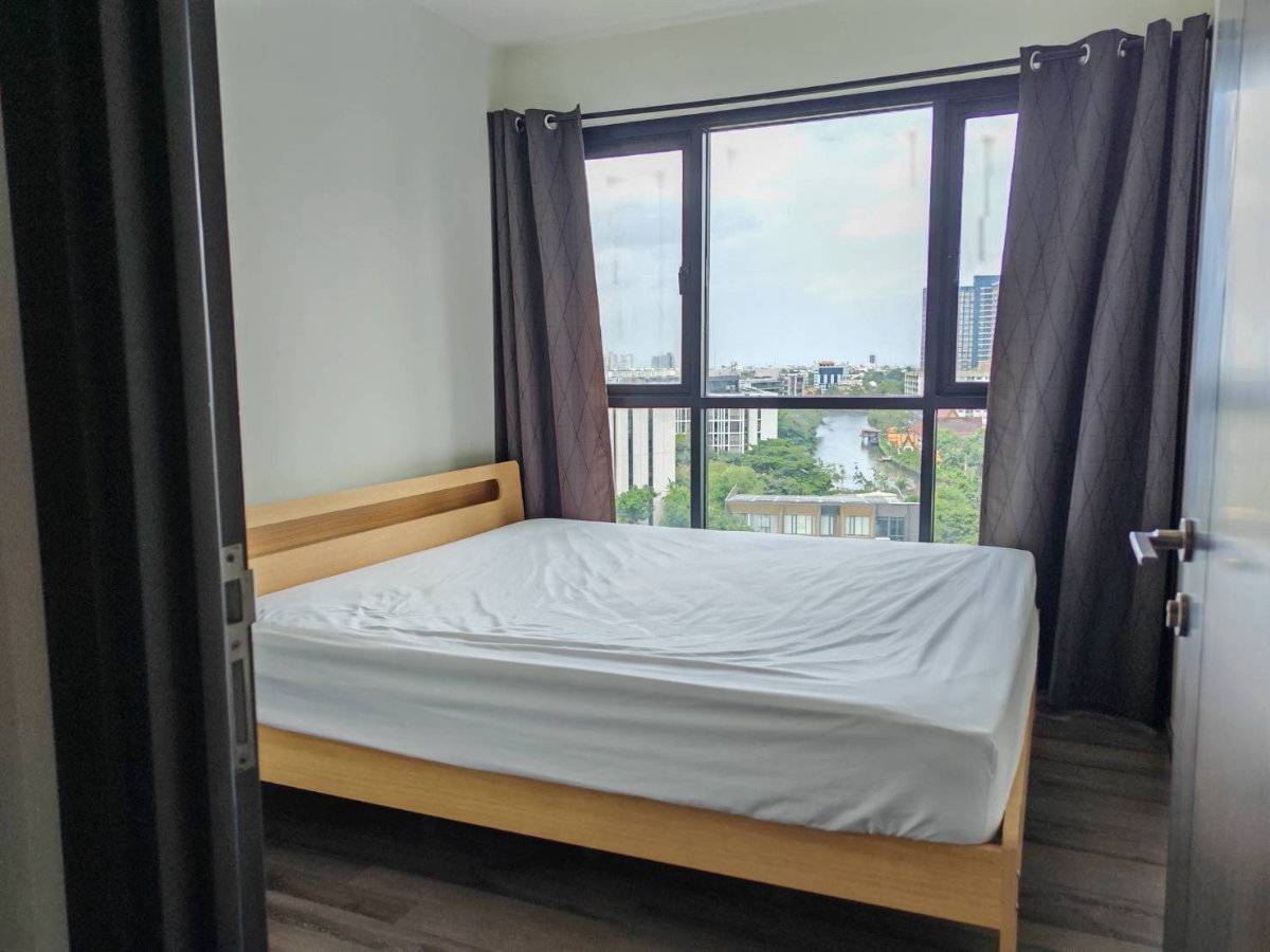 picture Shock price for rent at The base park west - 1/8