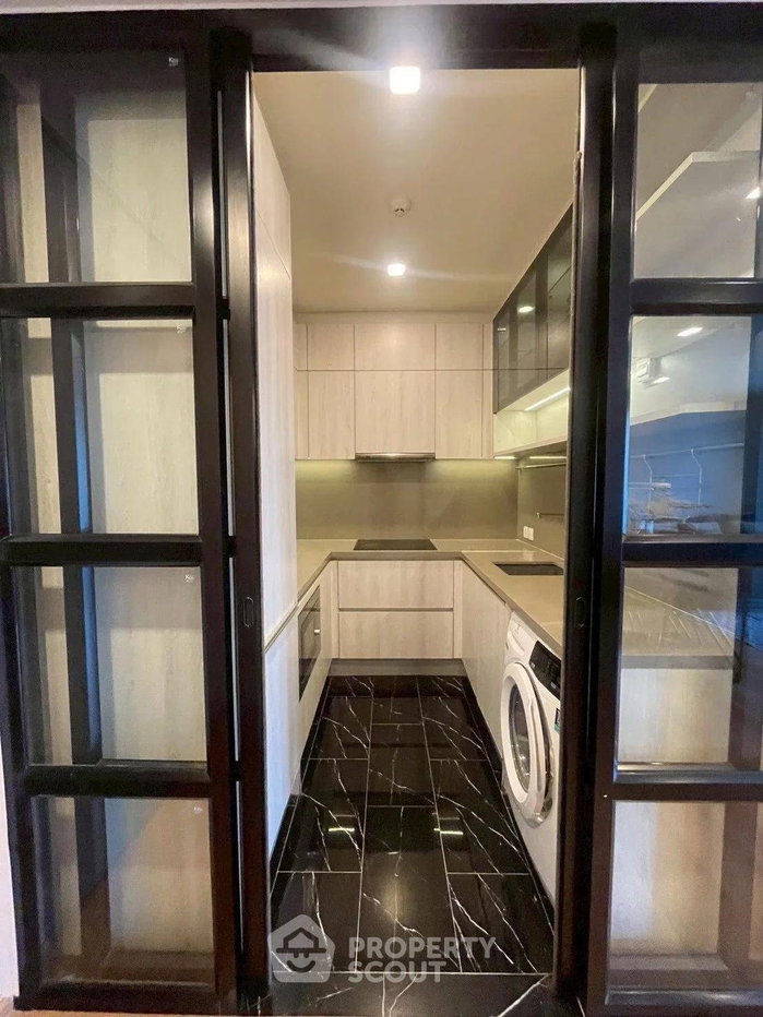 รูป คอนโด 3-ห้องนอน ที่ มีลเลอร์ สุขุมวิท 40 ใกล้ BTS เอกมัย (ID 2883674) - รูปที่ 4/5