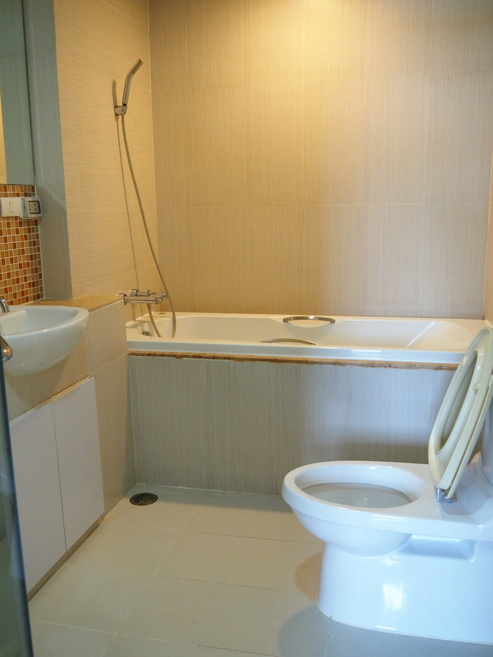 picture Ready to move 1 bed 1 bath condo for rent The Alcove 49 - 12/16