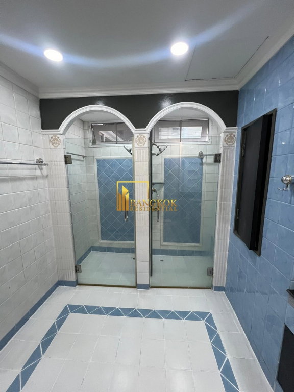 รูป Oriental Towers | Newly Renovated 4 Bedroom Ekkamai Property - BR10941CD - รูปที่ 11/27