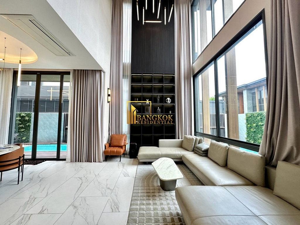 รูป Siranin Residences Pattanakarn | Premium 5 Bed Luxury House - BR28377SH - รูปที่ 3/35