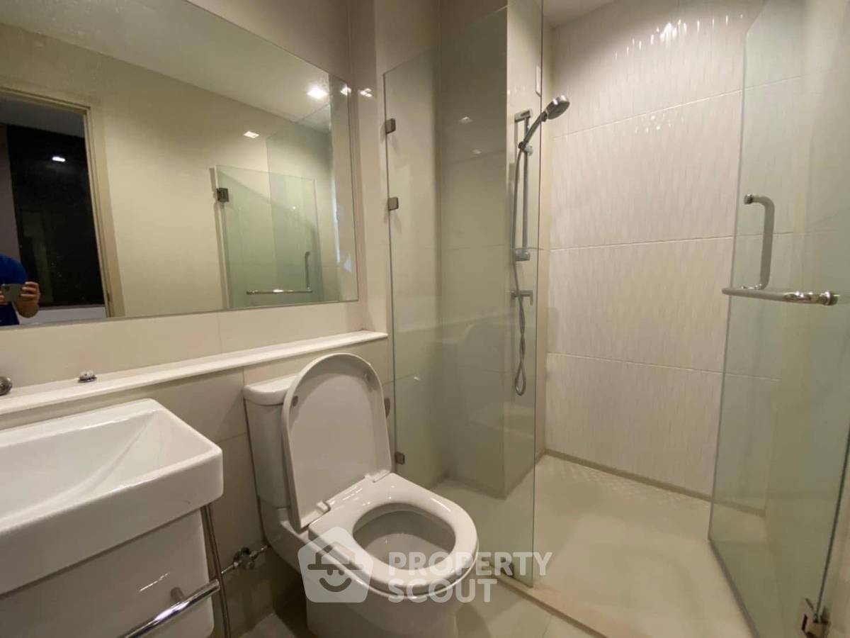 picture 1-BR Condo At Life One Wireless Near BTS Phloen Chit (ID 2058840) - 2/5