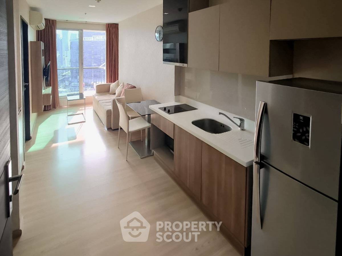 รูป คอนโด 1-ห้องนอน ที่ ริธึ่ม สาทร ใกล้ BTS สะพานตากสิน (ID 2911995) - รูปที่ 8/18