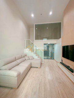 🔥 MD-26067237 Rare Find: Beautiful unit at a below-market price—Ideo Sathorn-Wongwian Yai. Book now before it's gone! 🔥