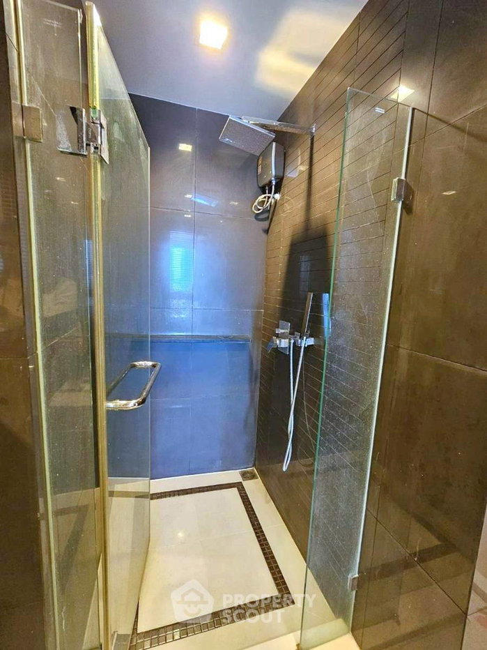 picture 1-BR Condo at Rhythm Sathorn near BTS Saphan Taksin (ID 3249323) - 9/11