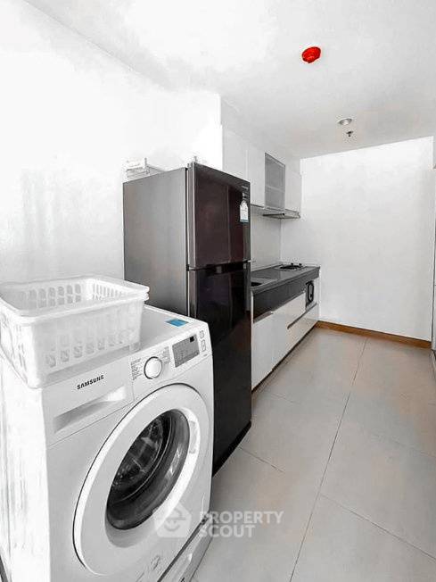 รูป คอนโด 2 ห้องนอน ชั้น 24 ที่ Supalai Lite Sathorn-Charoenrat (ID 3052659) - รูปที่ 12/13