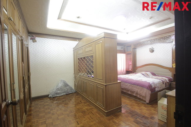 รูป ขายบ้านใกล้รถไฟฟ้าบีทีเอสท่าพระ BTSจรัญ13 เดอะมอลล์ท่าพระ บ้านพร้อมอยู่ ตกแต่งแล้ว 3ชั้น 27วา เฟอร์บิวท์อิน เดินทางสะดวก ราคาต่อรองได้ - รูปที่ 15/22