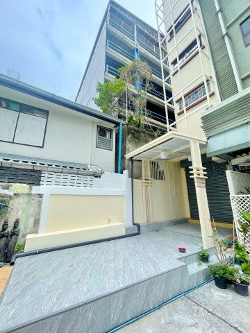 รูป สุรวงศ์ 7นอน สี่พระยา บางรัก สีลม อาคารพาณิชย์รีโนเวทใหม่ 6 ชั้น 6 น้ำ ใกล้ตลาดกลางคืนพัฒน์พงษ์ 190 ม. - รูปที่ 2/8