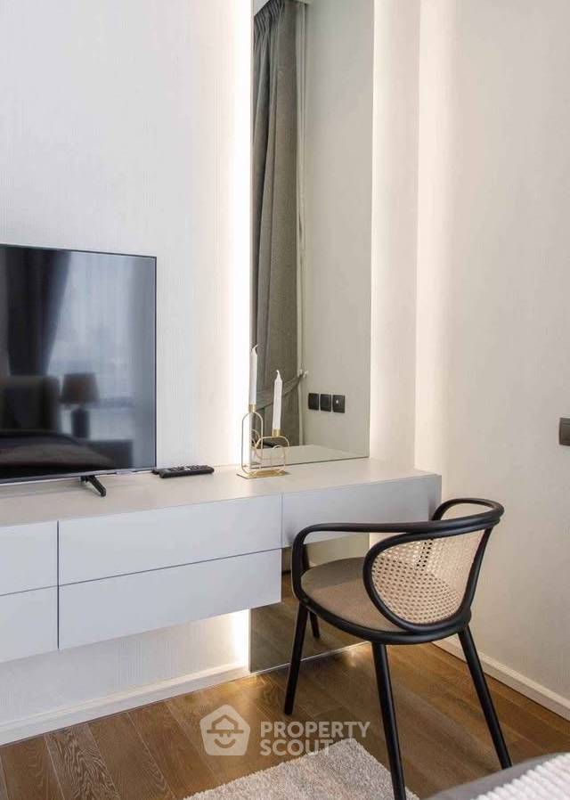 picture 2-BR Condo at Muniq Langsuan near BTS Ratchadamri (ID 3288629) - 4/12