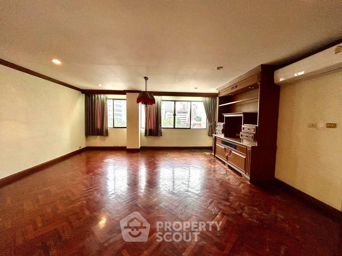 picture 2-BR Condo at NL Residence near MRT Phetchaburi (ID 3299692) - 2/8