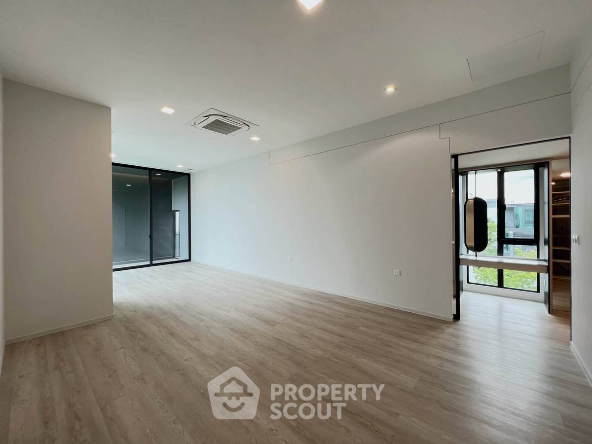 รูป บ้านเช่า 4 ห้องนอน ขนาด 421 ตร.ม. ในโครงการ Vive กรุงเทพกรีฑา (ID 3307261) - รูปที่ 31/50