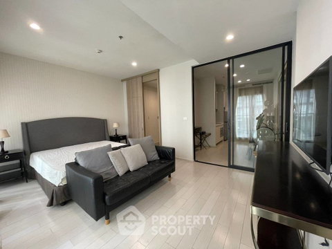 1-BR Condo at Noble Ploenchit near BTS Phloen Chit (ID 3307328)