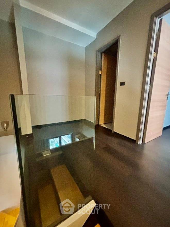 picture 2-BR Condo at Duplex close to Phratamnak (ID 3308627) - 8/13