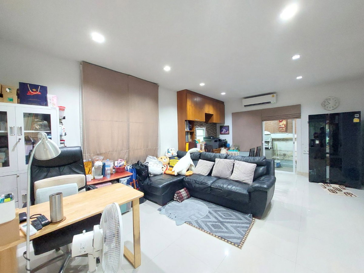 รูป ฮาบิทาวน์ ทาวน์เฮ้าส์หลังริม วัชรพล–สายไหม หน้าบ้านติดสวน ราคาพิเศษ 2.99 ล้าน - รูปที่ 8/27