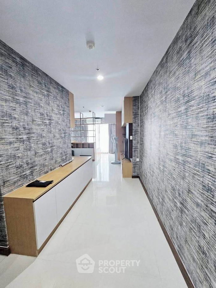 picture Studio Condo at Supalai Prima Riva Rama 3 - Narathiwas in Chong Nonsi (ID 2436098) - 12/21