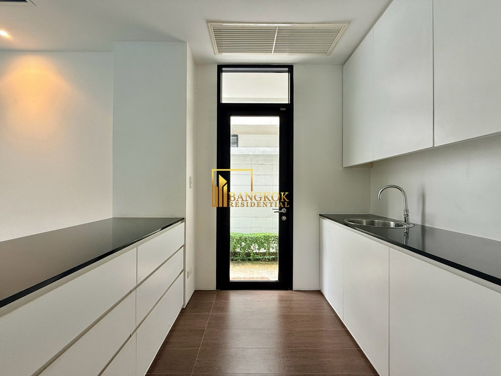 รูป Impressive 4 Bedroom House With Private Pool in Thonglor - BR27900SH - รูปที่ 13/52