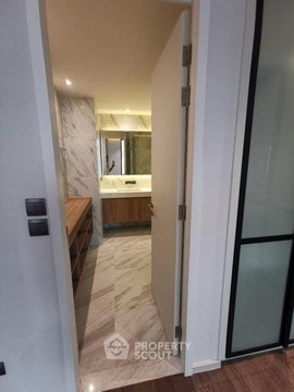 1-BR Condo at Muniq Sukhumvit 23 near MRT Sukhumvit (ID 2835162)