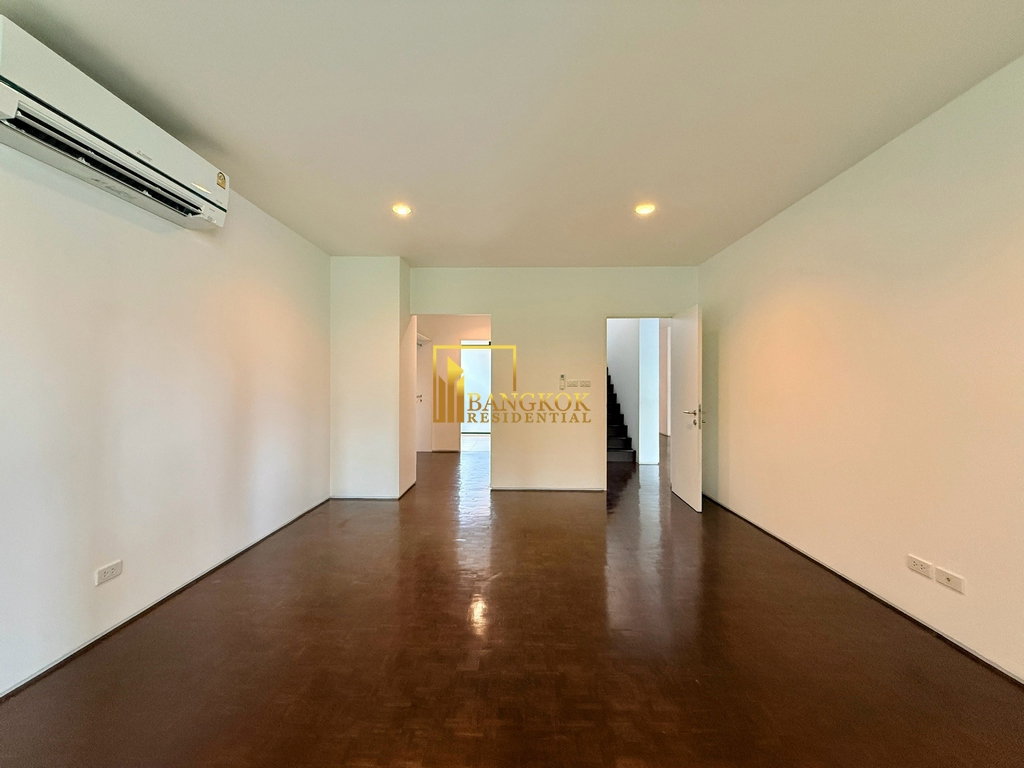 รูป Impressive 4 Bedroom House With Private Pool in Thonglor - BR27900SH - รูปที่ 28/52