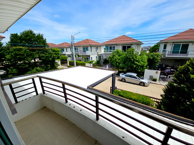 Houses for sale Chatuchot Road : RealEstate Whiston Type Q House