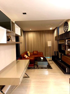 ขายคอนโด : ยูนิตมุม rare item ใจกลางอโศก! ขาย The Room สุขุมวิท 21 ห้องมุม 52 ตร.ม. ชั้น 18 มีอ่างอาบน้ำ ติด รร.วัฒนาฯ ตรงข้าม GMM