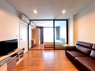ขายคอนโด : 💥รหัส TTTP140132S💥 📢📢For Sale The Tree Interchange (1 Bed 35.98 ตร.ม/3.30 ล้าน) ชั้น 14 ติดเกตเวย์/ใกล้ MRT สนใจ Line ID: @atfirm