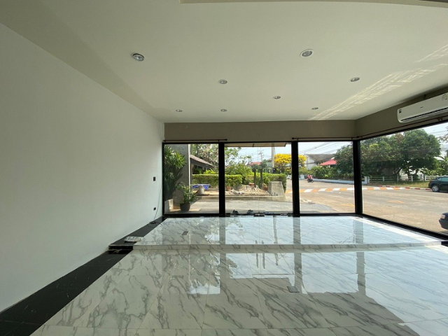 รูป ให้เช่าบ้านเดี่ยว / Home Office / Showroom / บ้าน 2 ชั้น ซอยพหลโยธิน 60 จอดรถได้ 4-5 คัน เหมาะเป็นสำนักงาน , Online Office จดบริษัทได้ - รูปที่ 7/19