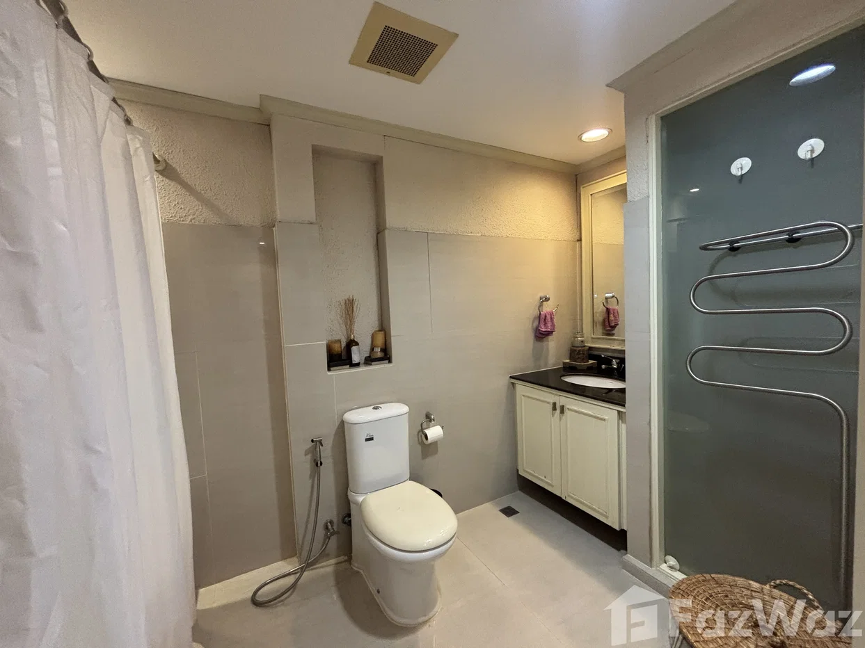 picture 2 Bedroom Condo for sale at Navin Court 6776358 - 8/12