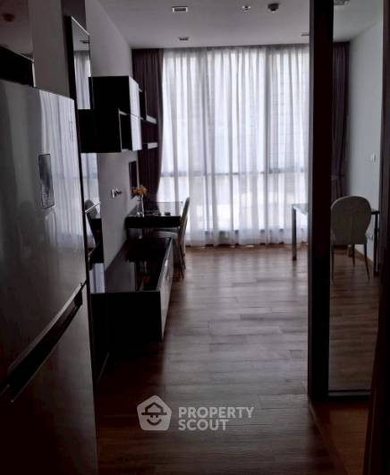 รูป คอนโด 1-ห้องนอน ที่ ไฮด์ สุขุมวิท 13 คอนโดมิเนี่ยม ใกล้ BTS นานา (ID 3298313) - รูปที่ 1/5