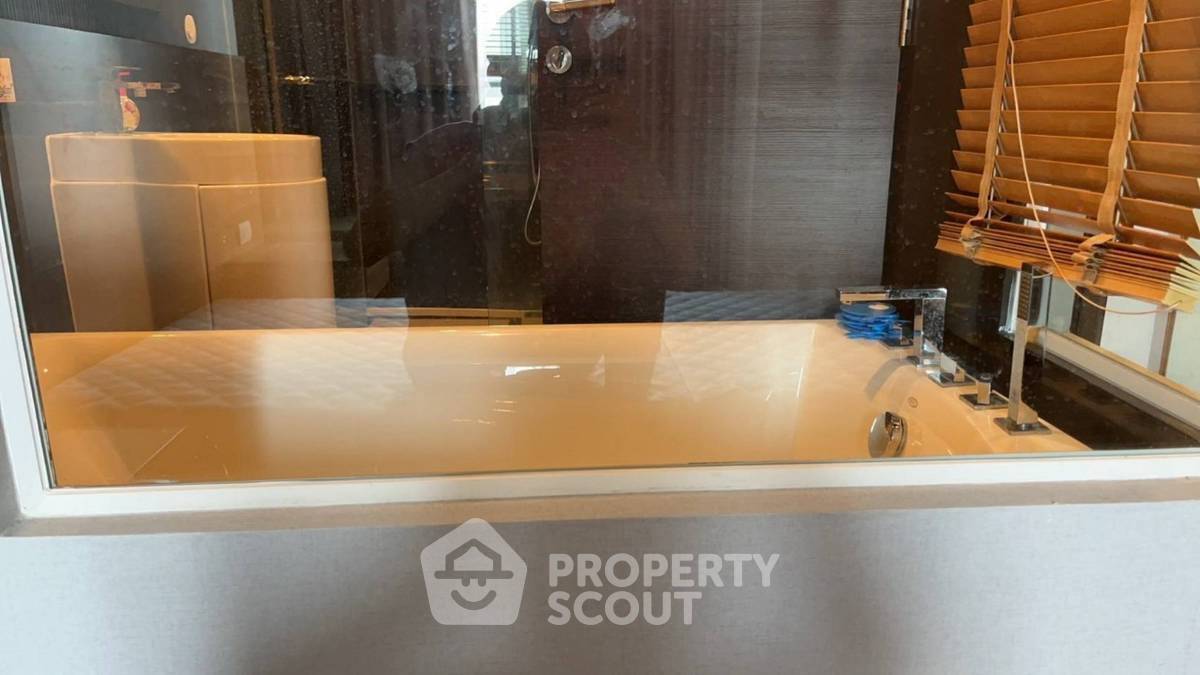 picture 1-BR Condo at Rhythm Sathorn near BTS Saphan Taksin (ID 3249323) - 7/11