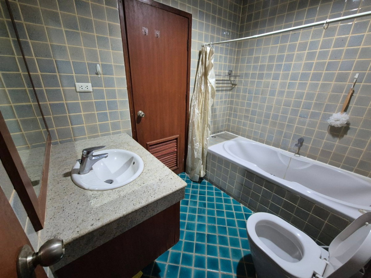 picture CONDO FOR SALE | HILLSIDE CONDO 8 - 3/16