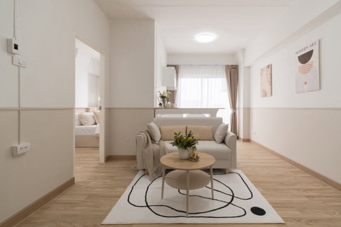 150926 Ranee Place Condominium
