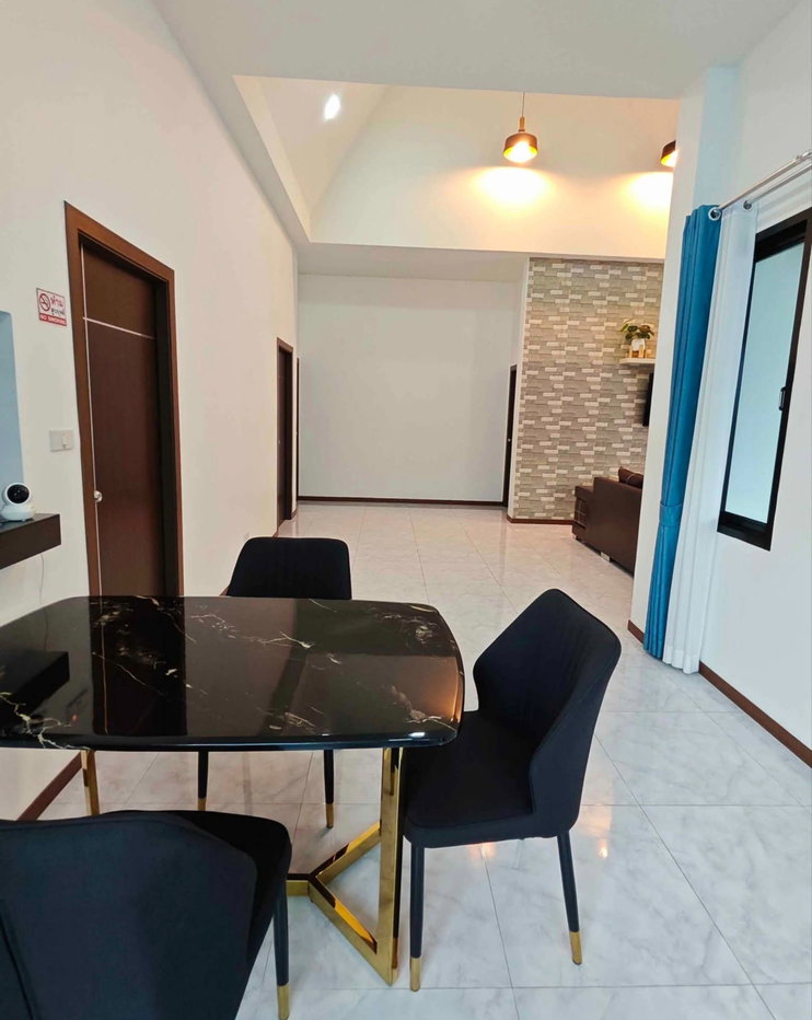 รูป ให้เช่า Pool Villa รายเดือน บางละมุง ใกล้พัทยา โครงการบ้านปัณณ์สุข 3 - รูปที่ 2/9