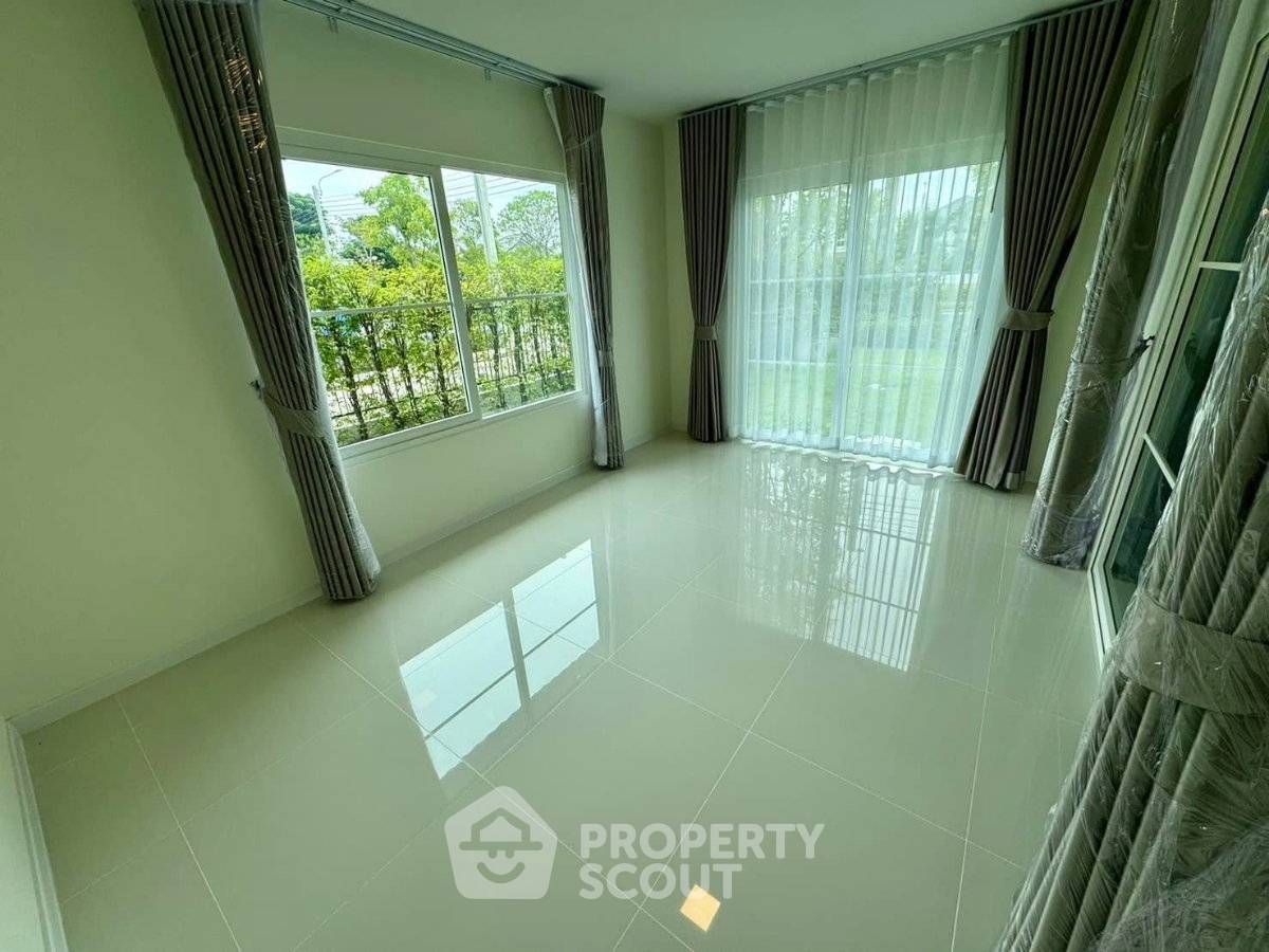 รูป บ้าน 4 ห้องนอนให้เช่า Villaggio 3 Srinakarin - Bangna (ID 3308240) - รูปที่ 10/13