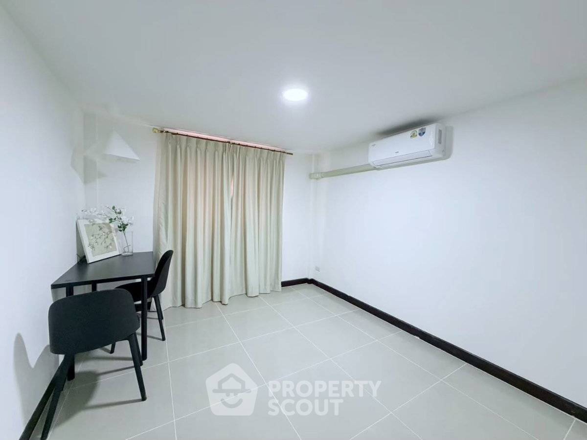 รูป บ้าน 6-ห้องนอน ใกล้ MRT ห้วยขวาง (ID 3308254) - รูปที่ 5/20