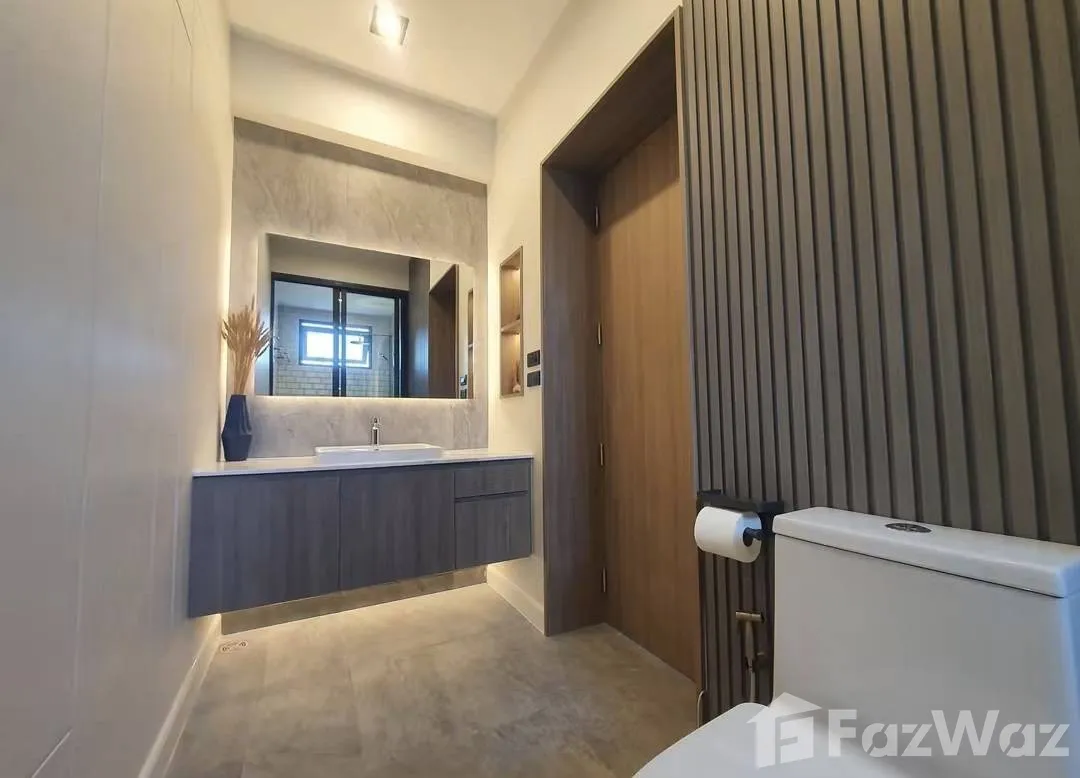 picture Stylish with Modern Interiors | Fully Furnished 6764482 - 22/28