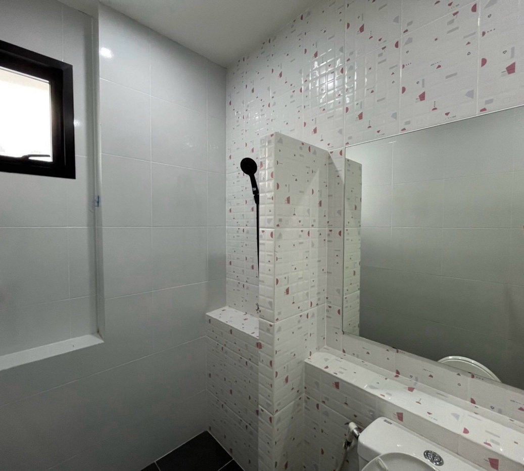 รูป 🏡🔥 ให้เช่า บ้านเดี่ยว 2 ชั้น CPN นิน วงแหวน–ลำลูกกา คลอง 6 4 ห้องนอน 3 ห้องน้ำ 2 ที่จอดรถ พร้อมเฟอร์นิเจอร์บางส่วน และเดินทางสะดวก #รับต่างชาติ - รูปที่ 9/10