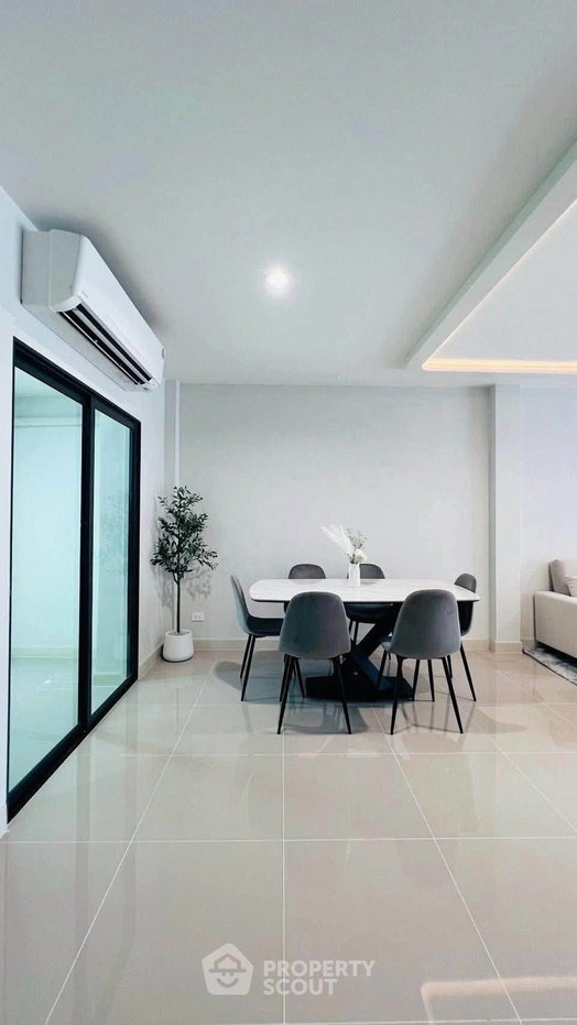 รูป ทาวน์เฮ้าส์ 3-ห้องนอน ที่ พลีโน่ สุขุมวิท - บางนา 4 ใน บางแก้ว (ID 3308248) - รูปที่ 7/13