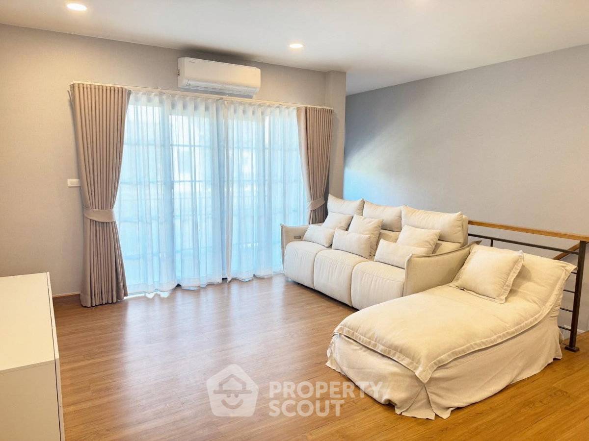picture Spacious 4-BR 303 Sqm House At Centro Bangna (ID 3308255) - 5/14