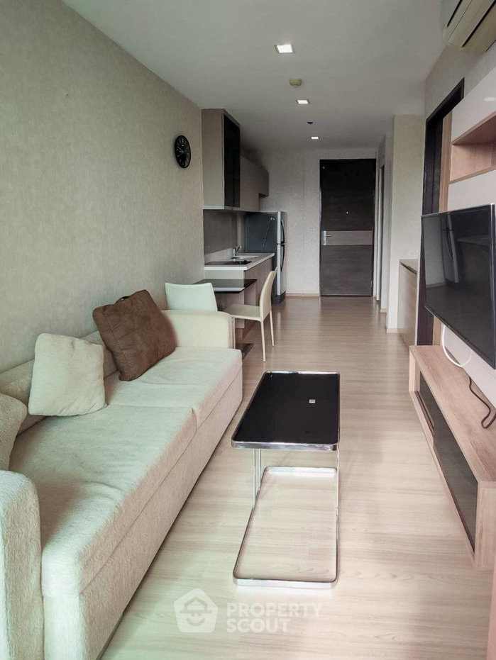 รูป คอนโด 1-ห้องนอน ที่ ริธึ่ม สาทร ใกล้ BTS สะพานตากสิน (ID 2911995) - รูปที่ 2/18