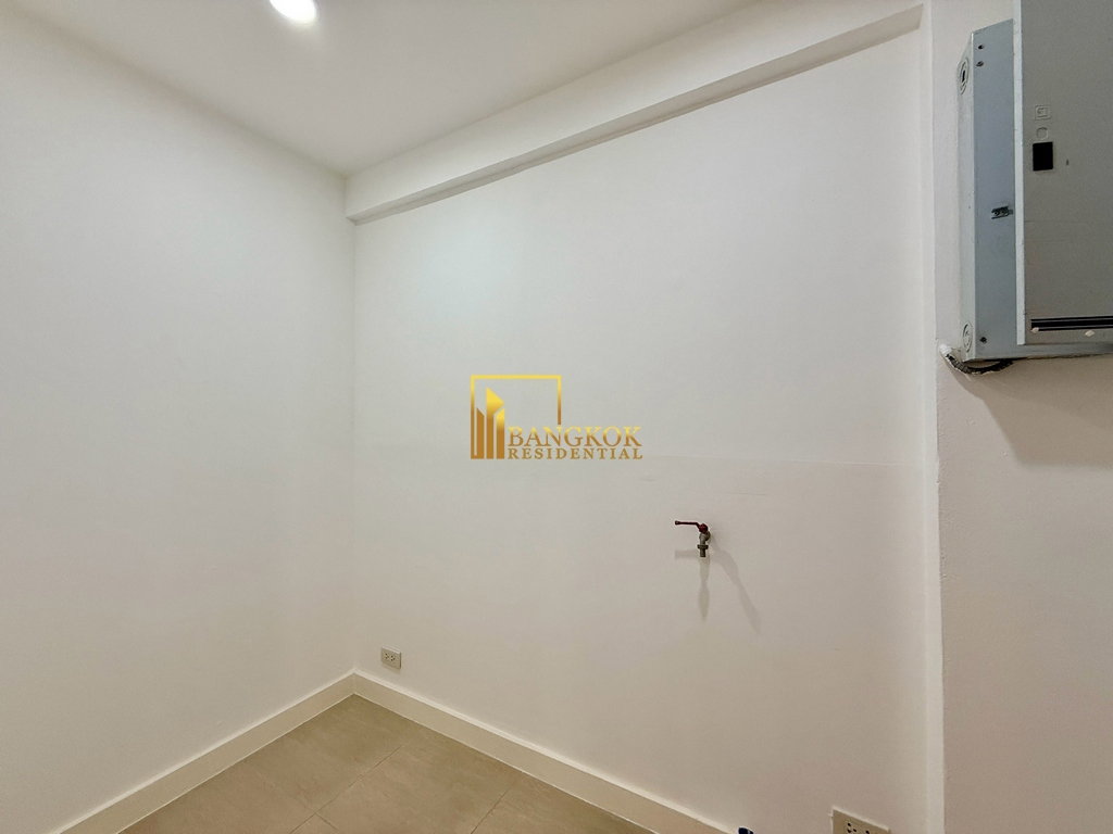 รูป Grand Ville House 1 | Large 3 Bedroom Condo in Phrom Phong - BR62098CD - รูปที่ 30/38