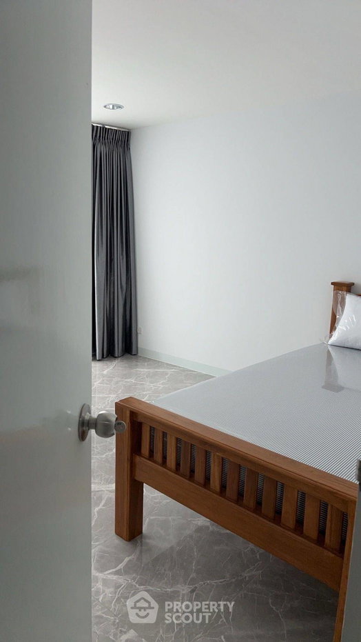picture 29th-Floor 3-BR At Modern Home Tower Near MRT Wat Mangkon (ID 3307293) - 6/11