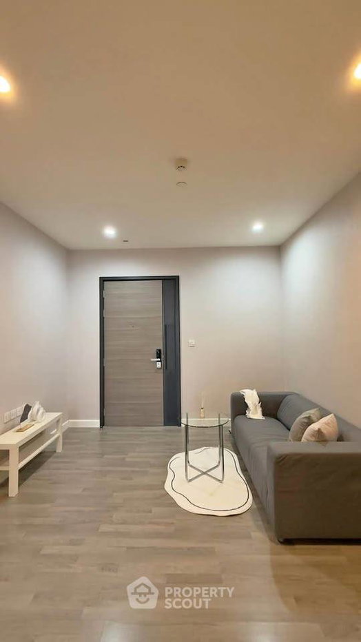 รูป ใกล้ BTS เซนต์หลุยส์ 300 เมตร คอนโด 1 ห้องนอน The Room Sathorn (ID 3094031) - รูปที่ 1/7