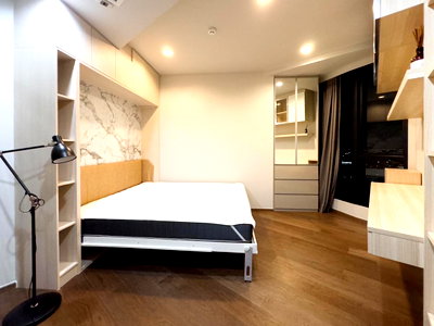 Condos for sale : Ideo Q Victory【𝐒𝐄𝐋𝐋 & 𝐑𝐄𝐍𝐓】🔥Beautifully decorated room with a perfectly coordinated color scheme.🔥 Contact Line ID: @hacondo
