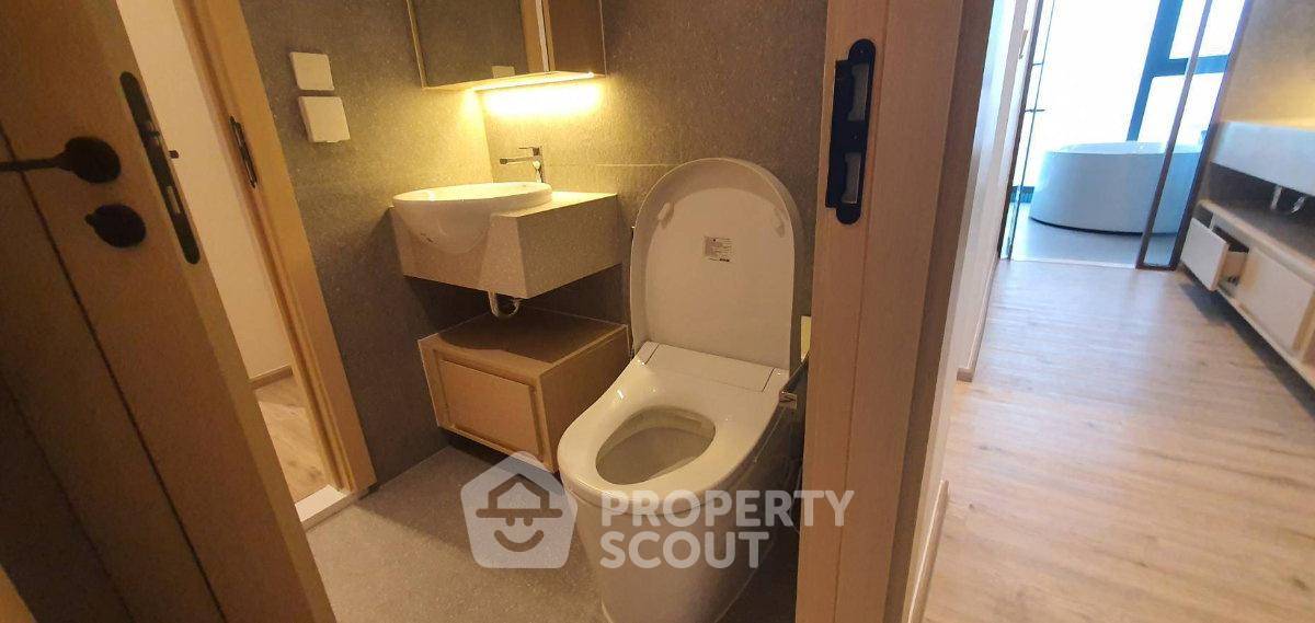 picture 36th-Floor 1-BR 57 Sqm For Sale At AROM WONGAMAT (ID 3290667) - 10/12