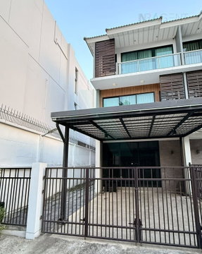 📌 ขายทาวน์เฮาส์ โครงการ ศุภาลัย เอสเซ้นส์ ลาดพร้าว 3 ชั้น 4 ห้องนอน 3 ห้องน้ำ