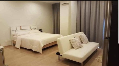 Ideo Q Ratchathewi【𝐑𝐄𝐍𝐓】🔥Beautiful room with a cozy atmosphere. The decor is well-detailed and inviting.🔥 Contact Line ID: @hacondo