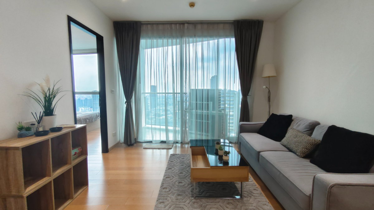 🏙️ ให้เช่า Sky Walk Condominium 1 ห้องนอน 52 ตร.ม. ชั้น 40 ใกล้ BTS พระโขนง ราคา 28000 / เดือน