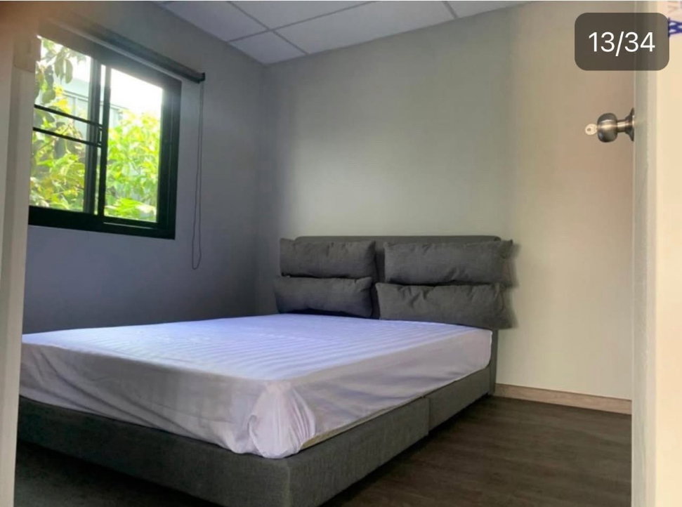 รูป 🏡✨ ให้เช่า! พูลวิลล่าส่วนตัว ย่านลาดกระบัง ใกล้สุวรรณภูมิ 3 ห้องนอน 2 ห้องน้ำ พร้อมสระว่ายน้ำส่วนตัว ใช้เวลาเพียงประมาณ 15 นาที ถึงสนามบินสุวรรณภูมิ - รูปที่ 5/12