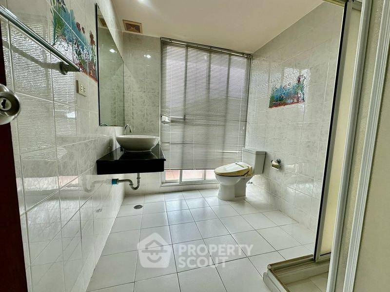 รูป คอนโด 2-ห้องนอน ที่ รามาฮาร์เบอร์วิว คอนโดมิเนียม ใน สุรศักดิ์ (ID 3233445) - รูปที่ 7/16